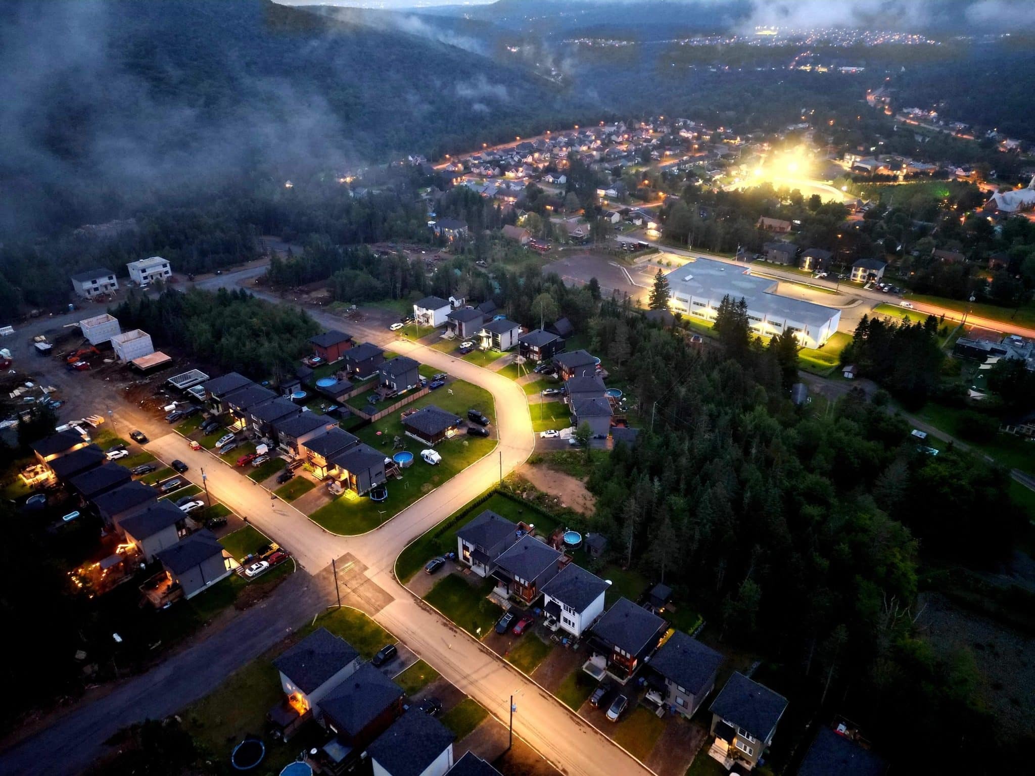 dji_fly_20220826_200208_57_1661558786309_photo